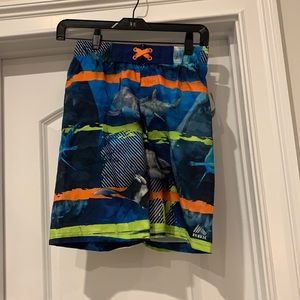 BOYS SWIM TRUNKS NWT